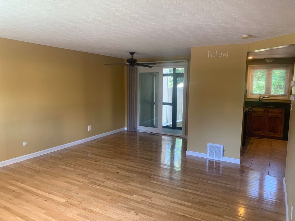 Photo of 4 Cedarbrook Village #B, Rochester, NH 03867 (MLS # 5076362)