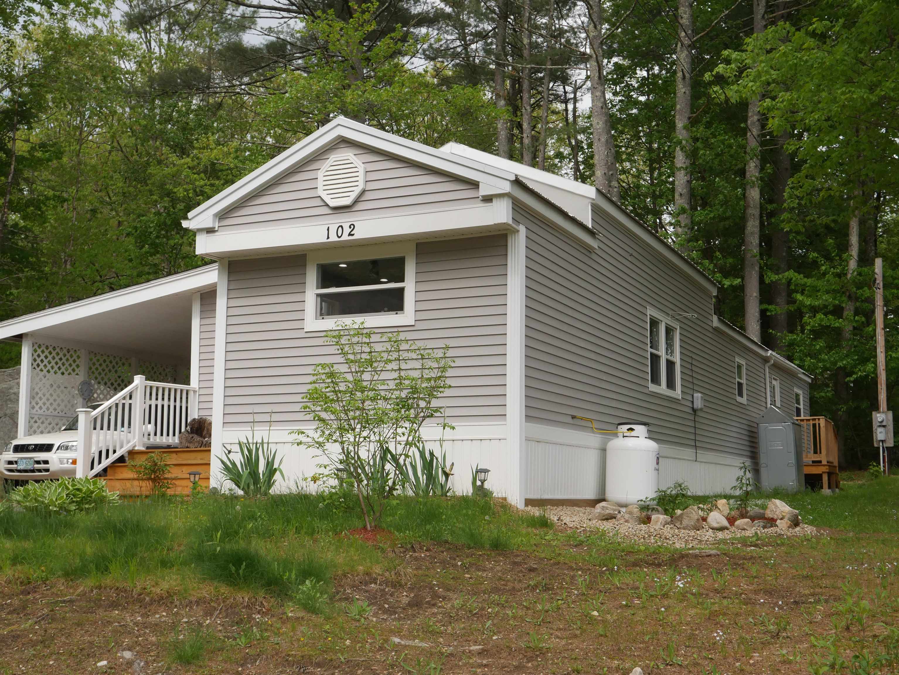 102 Boxwood Lane