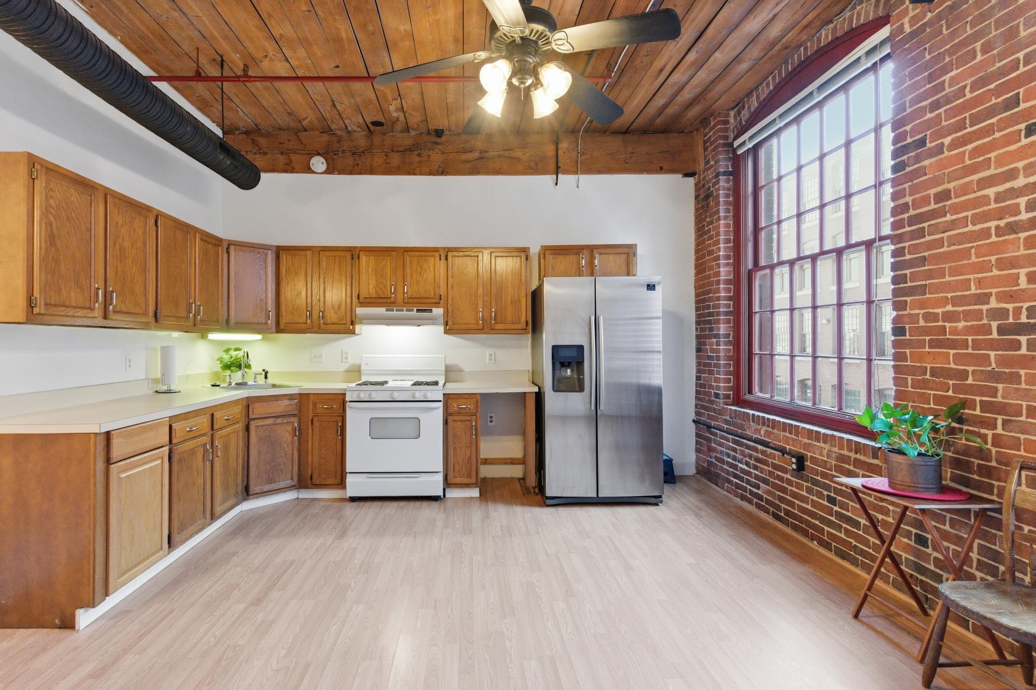 470 Silver Street 206