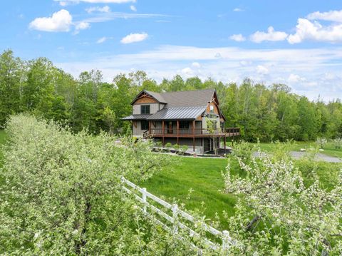 Photo of 22 Ginger Gold Way, Gilford, NH 03249 (MLS # 5049694)