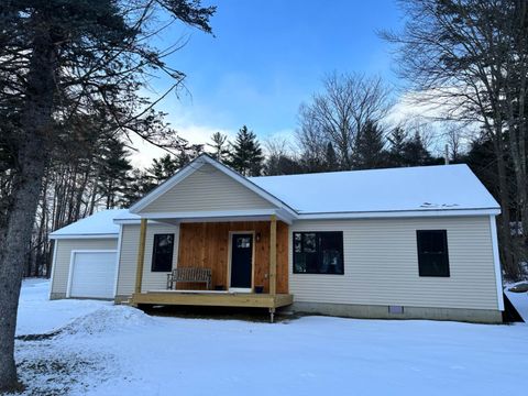 Photo of 216 Quechee Hartland Road, Hartford, VT 05059 (MLS # 5074565)