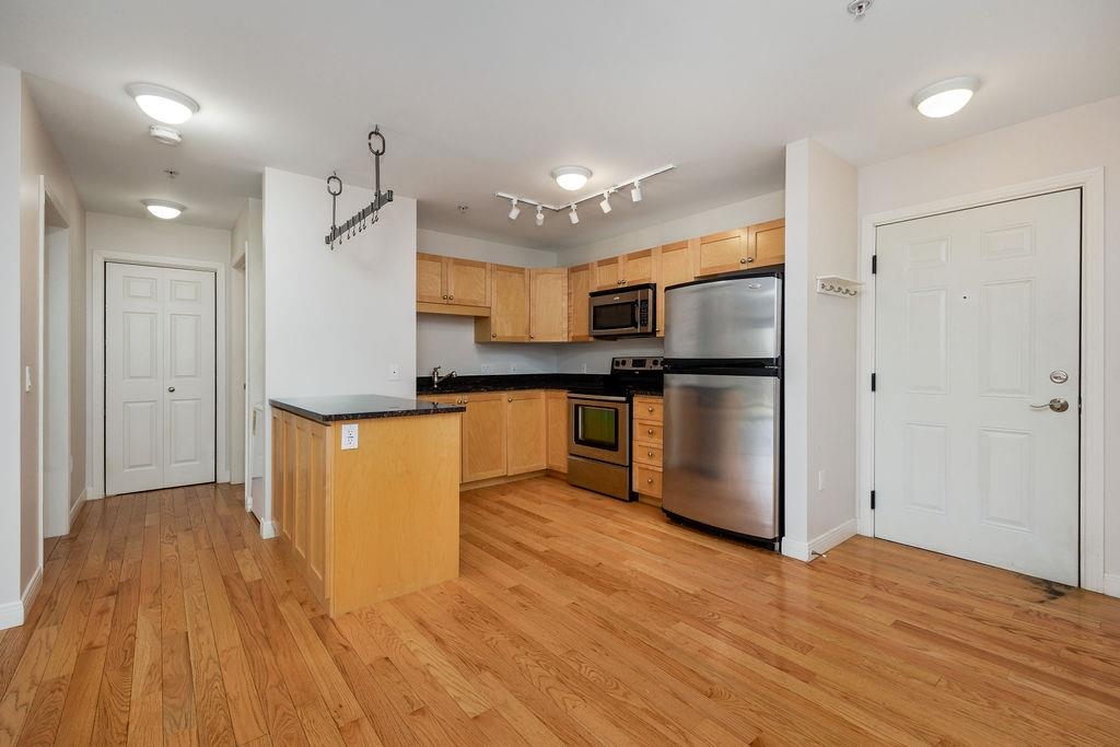 287 Mascoma Street 101