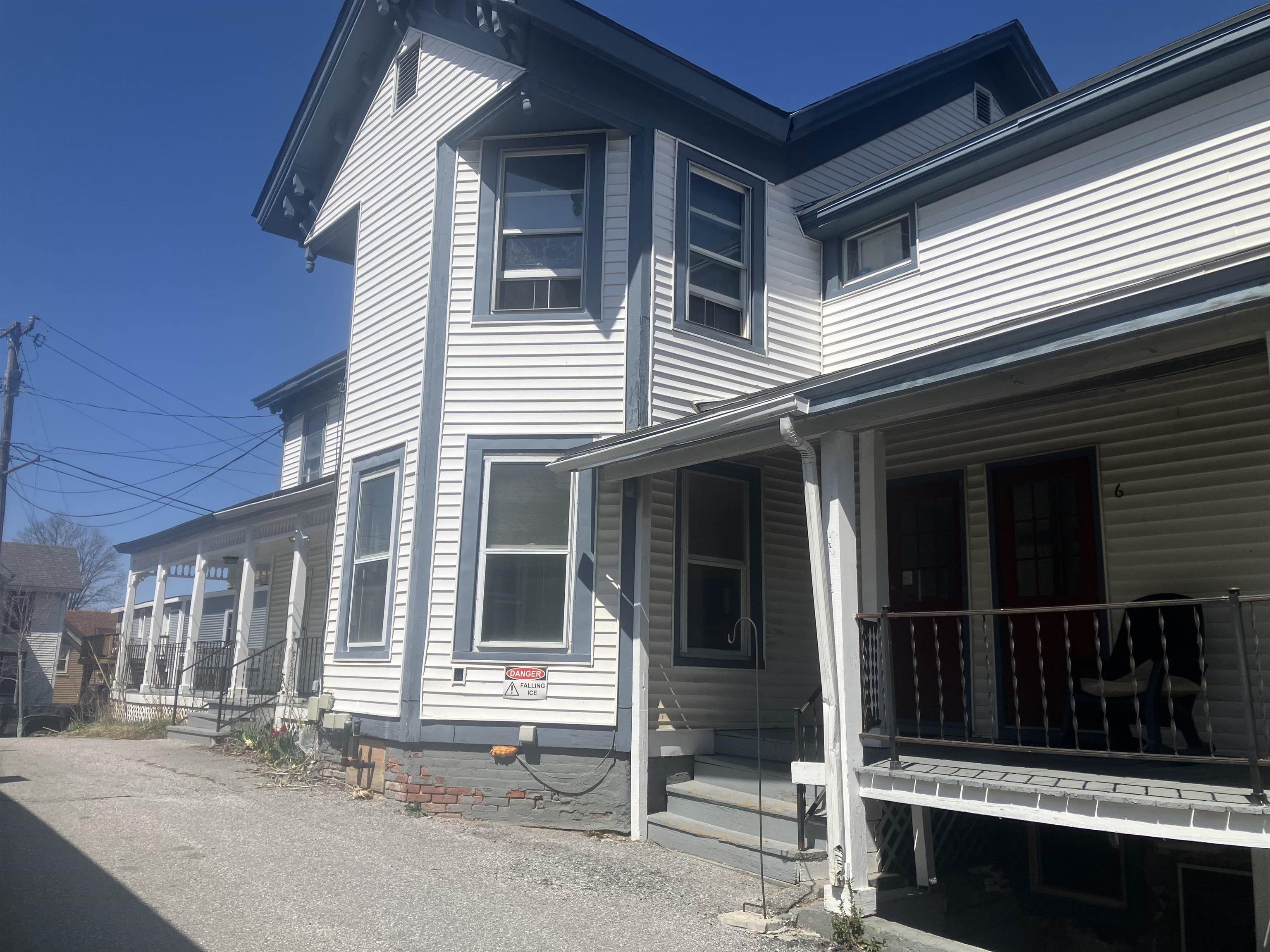 38 Cottage Street