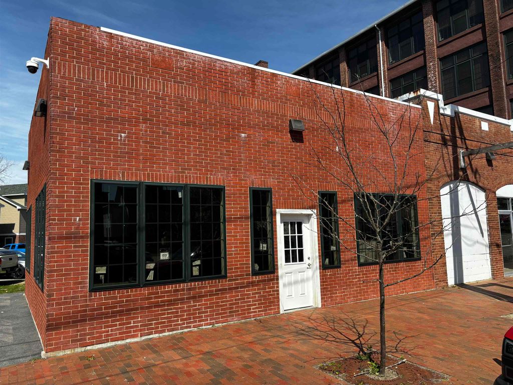 Photo of 8 Grove Street, Dover, NH 03820 (MLS # 4993322)