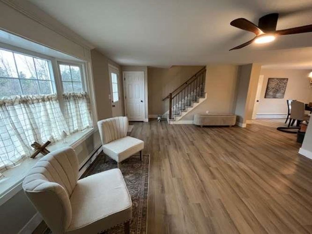 Photo of 118 Fieldstone Drive, Londonderry, NH 03053 (MLS # 5083524)