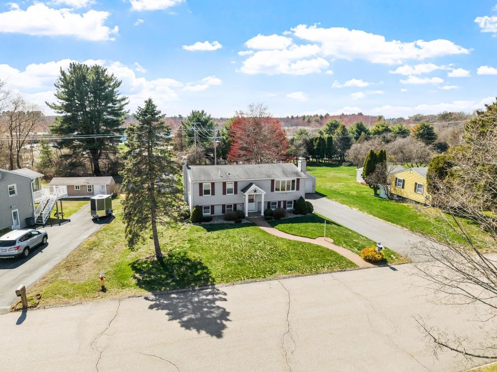 Photo of 30 Davis Road, Portsmouth, NH 03801 (MLS # 5085919)