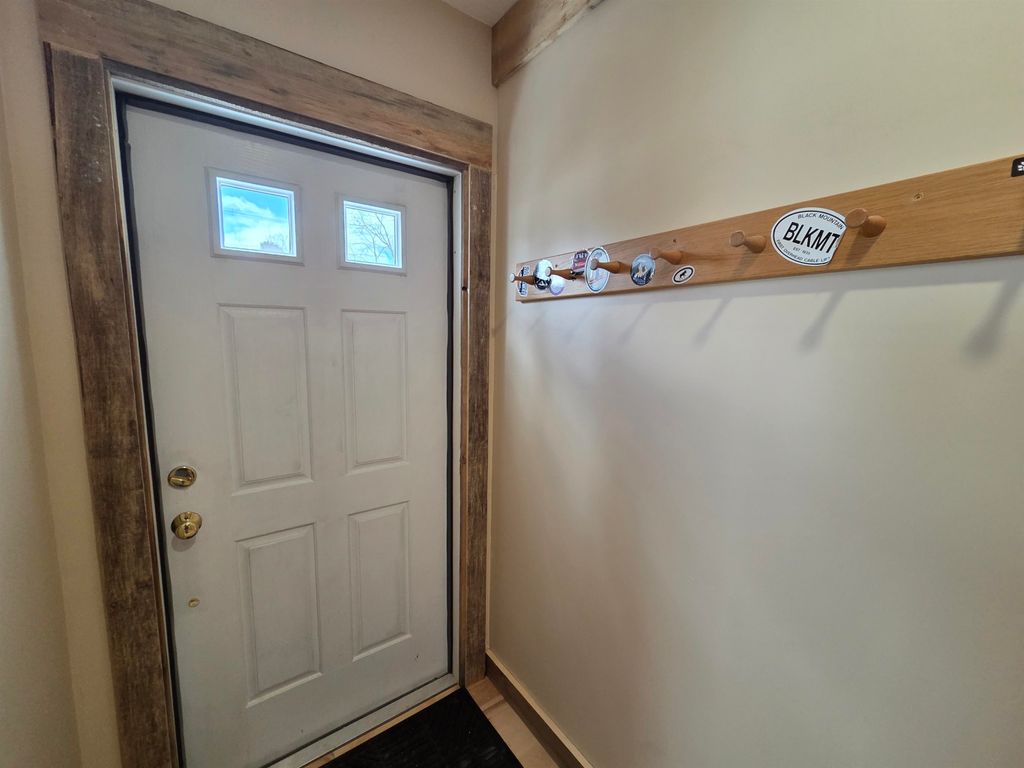 Photo of 526 Canaan Street #1, Canaan, NH 03741 (MLS # 5081422)