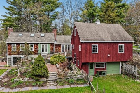 Photo of 2 Mack Hill Road, Amherst, NH 03031 (MLS # 5088866)