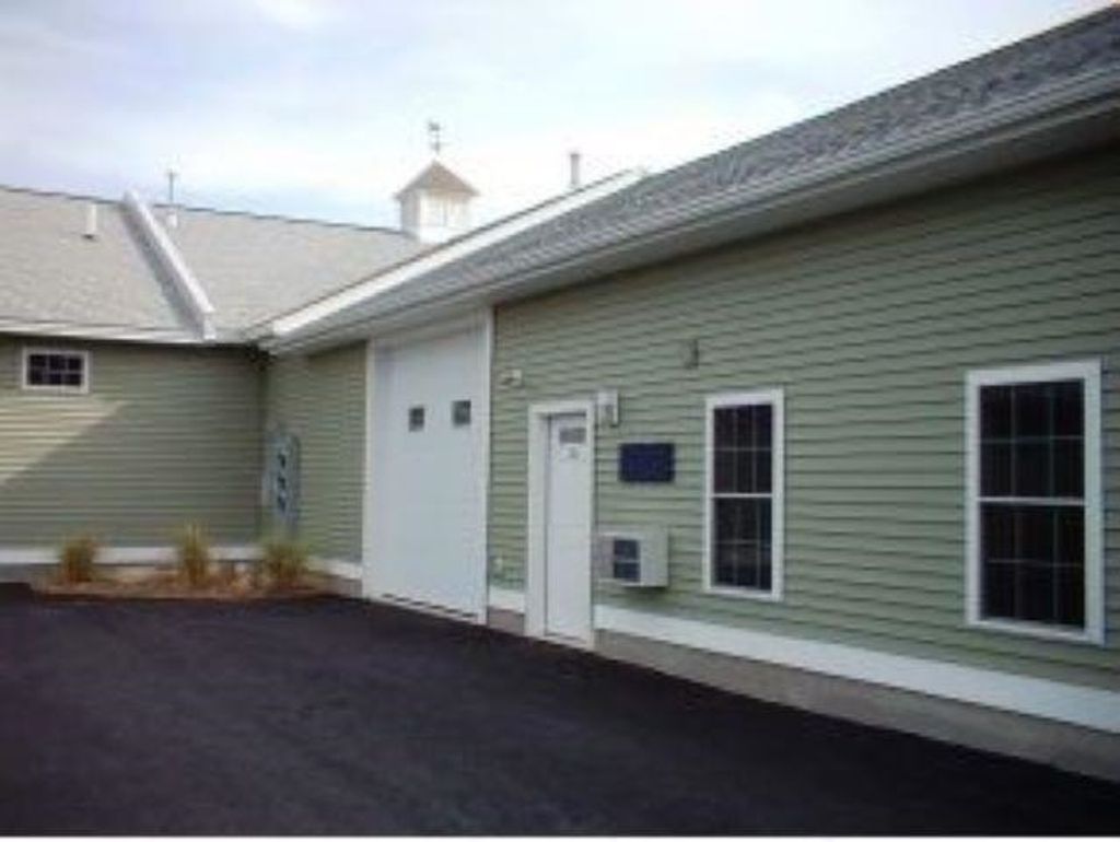 Photo of 98 Old Derry Road #B-1 &amp; B-2, Hudson, NH 03051 (MLS # 5077597)