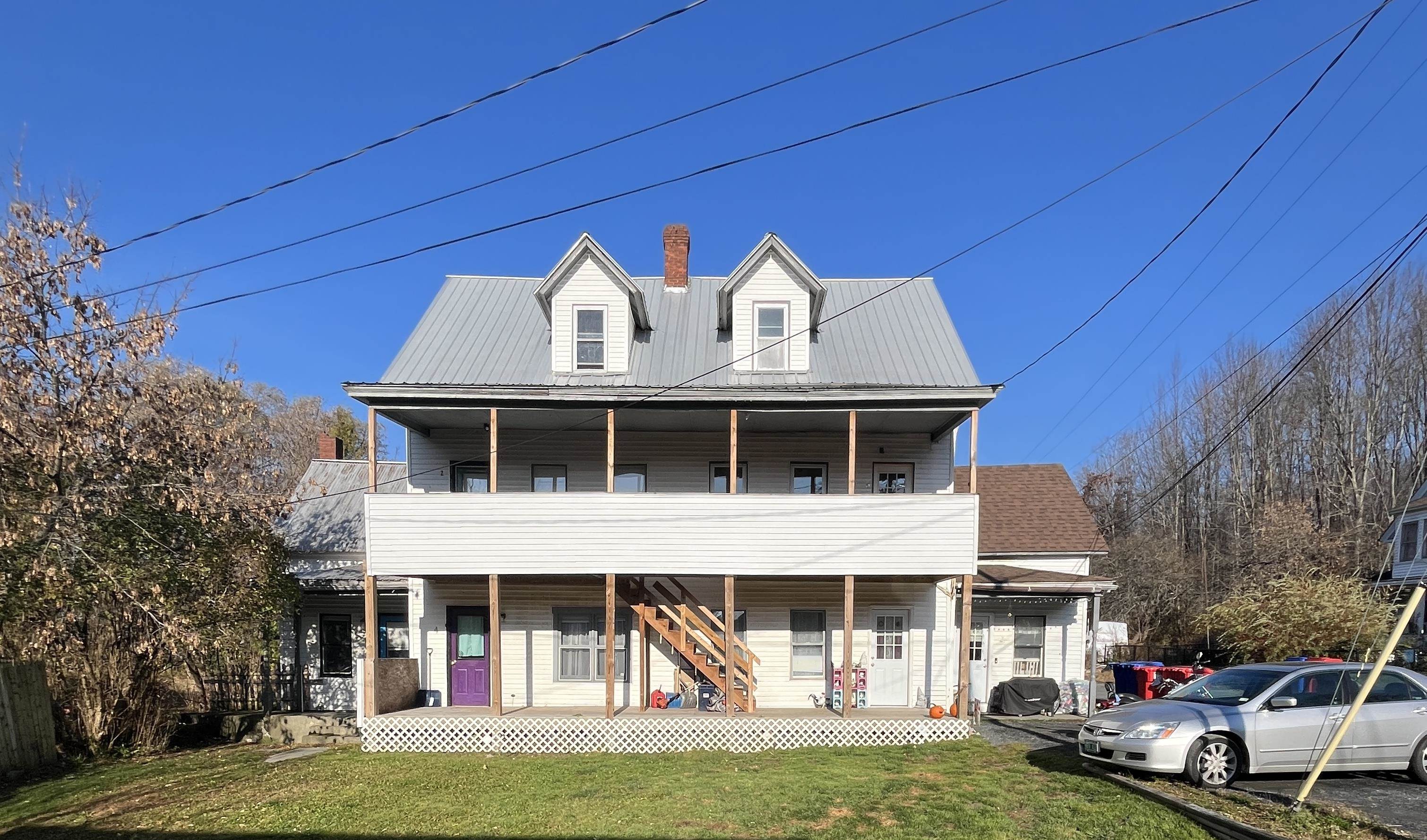 8 Lucia Street