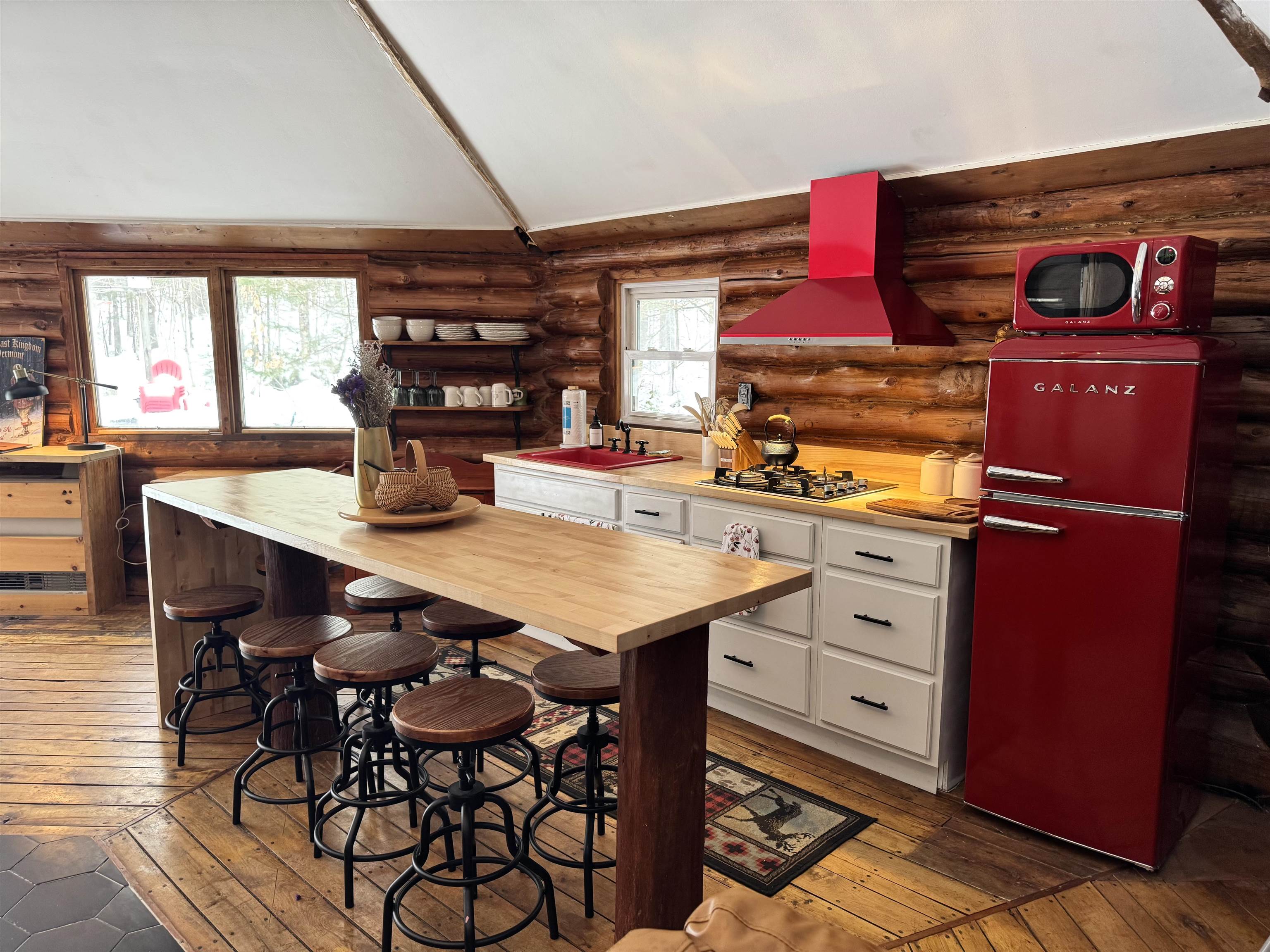 438 Old Bradley Road