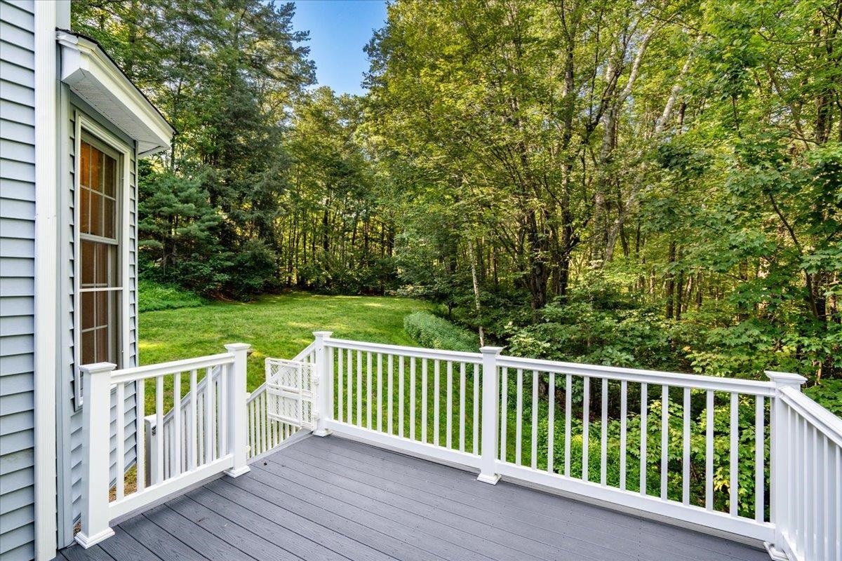 Bedford, New Hampshire 03110, United States, 4 Bedrooms Bedrooms, ,3 BathroomsBathrooms,Residential,Active,160071