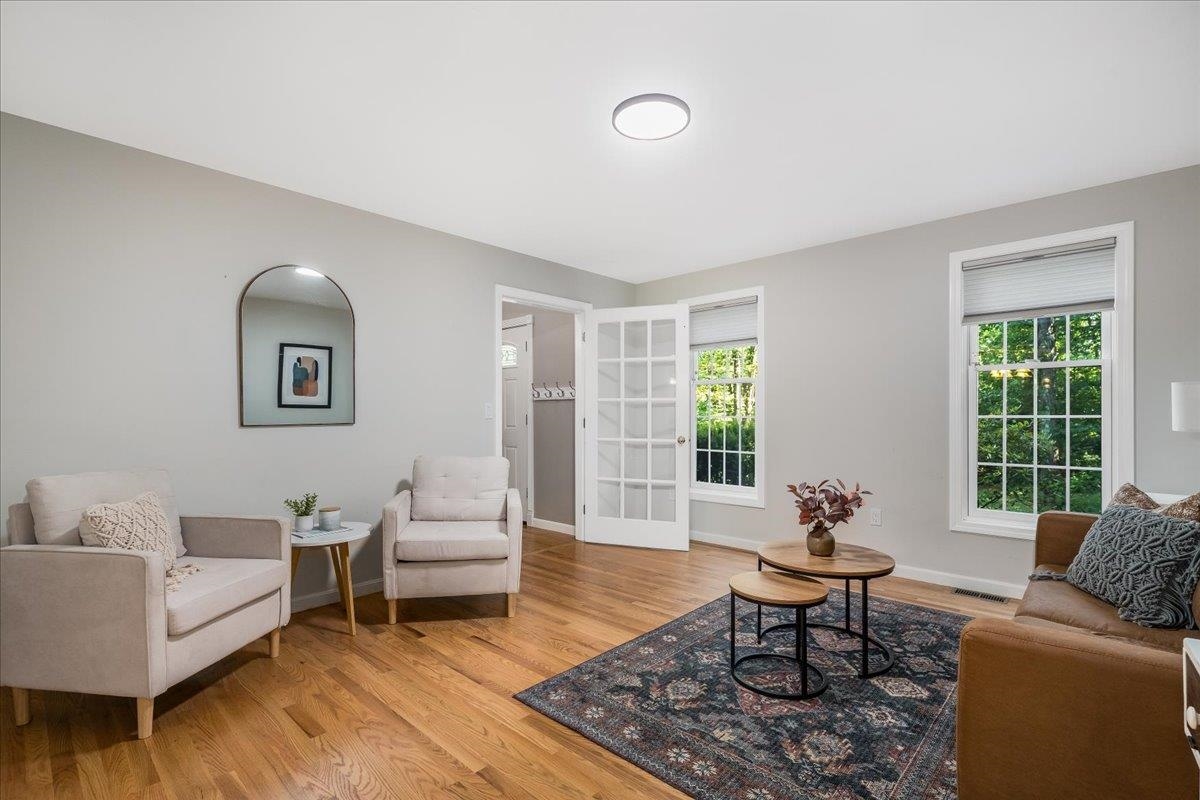 Bedford, New Hampshire 03110, United States, 4 Bedrooms Bedrooms, ,3 BathroomsBathrooms,Residential,Active,160071