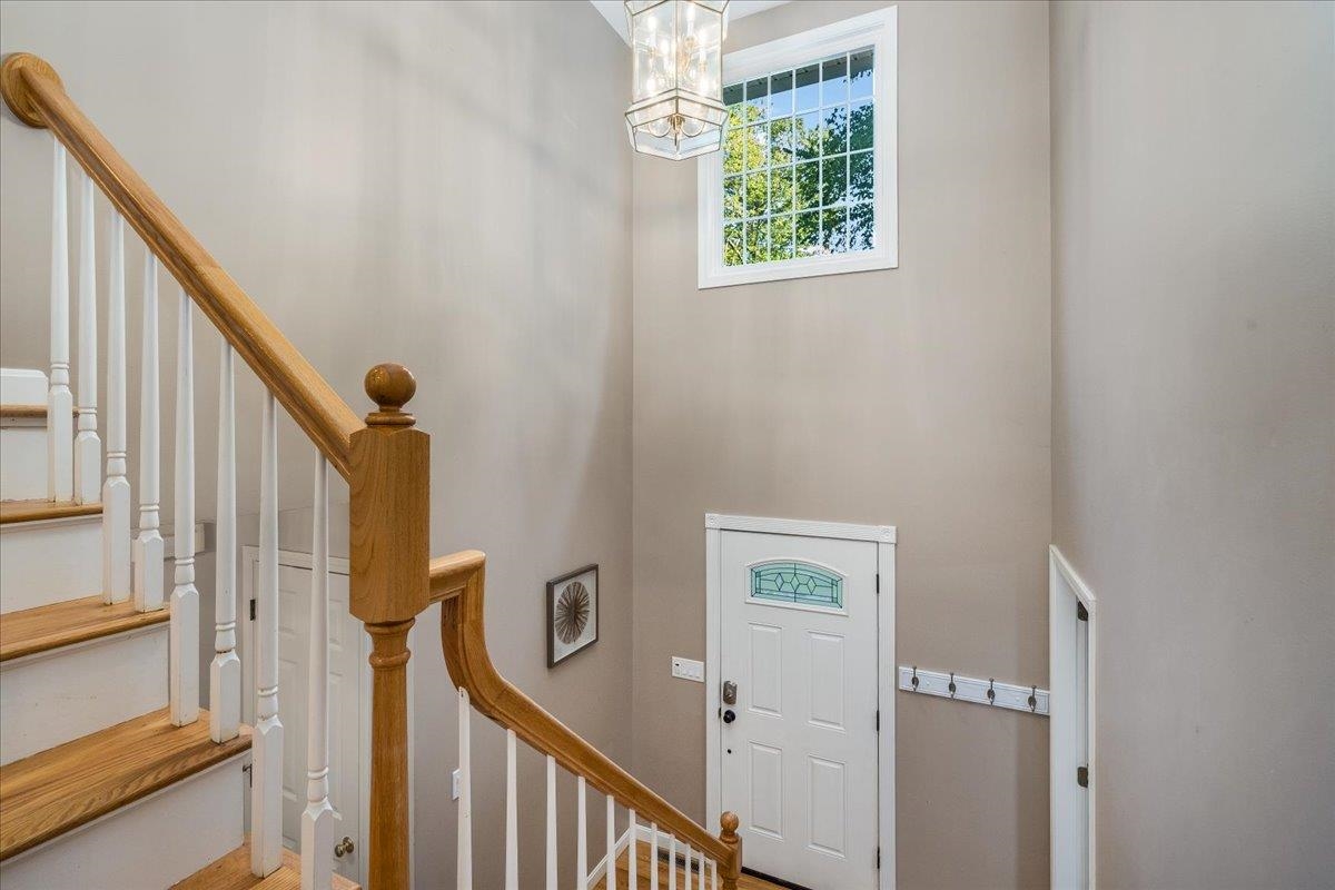 Bedford, New Hampshire 03110, United States, 4 Bedrooms Bedrooms, ,3 BathroomsBathrooms,Residential,Active,160071