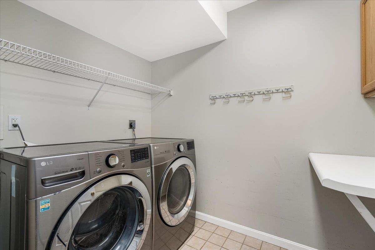 Bedford, New Hampshire 03110, United States, 4 Bedrooms Bedrooms, ,3 BathroomsBathrooms,Residential,Active,160071