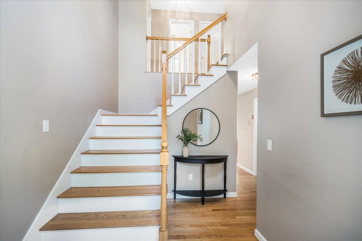 Bedford, New Hampshire 03110, United States, 4 Bedrooms Bedrooms, ,3 BathroomsBathrooms,Residential,Active,160071