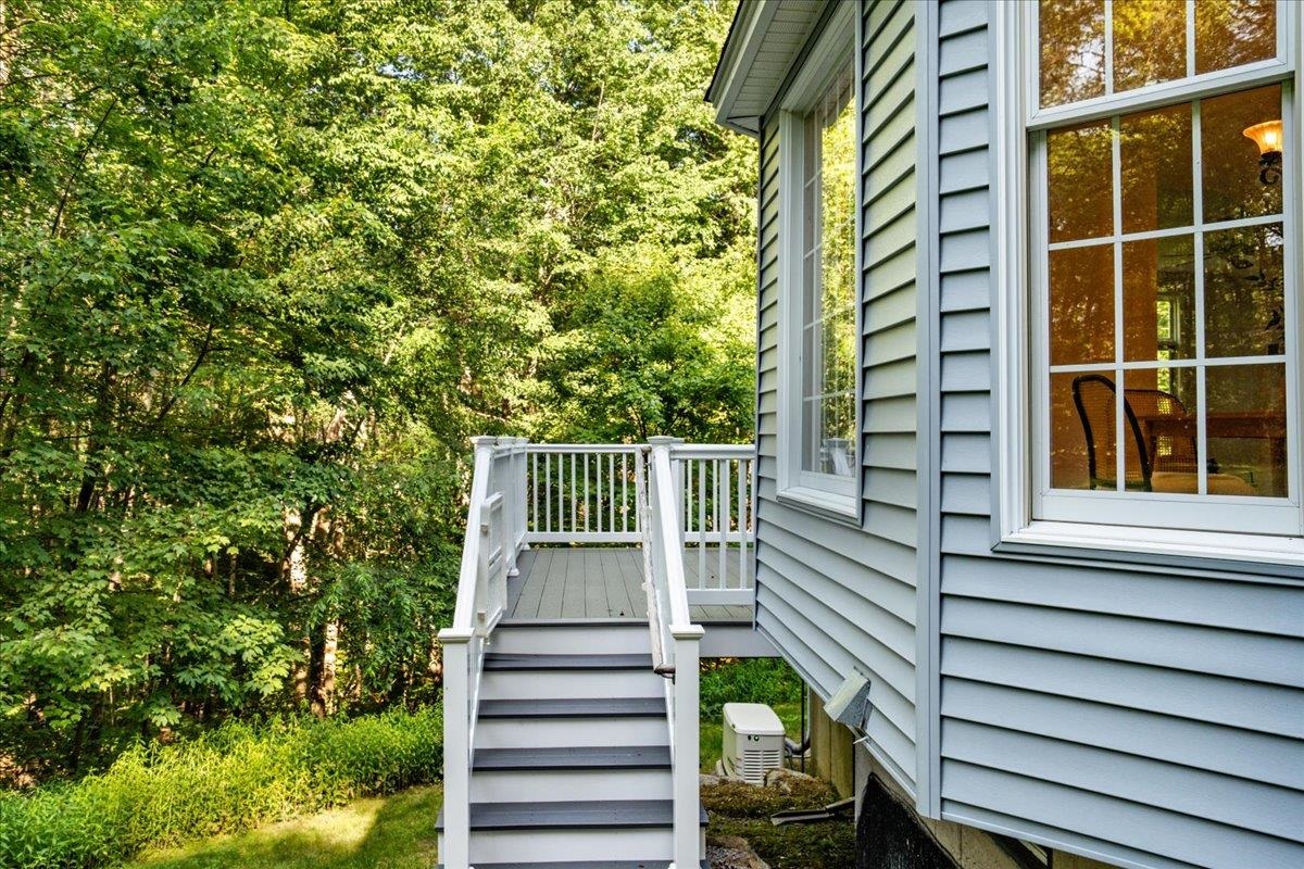 Bedford, New Hampshire 03110, United States, 4 Bedrooms Bedrooms, ,3 BathroomsBathrooms,Residential,Active,160071