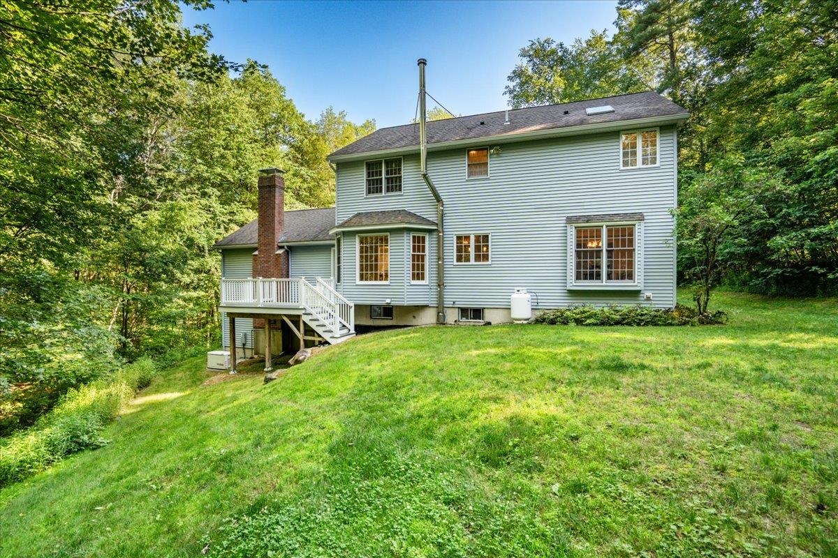 Bedford, New Hampshire 03110, United States, 4 Bedrooms Bedrooms, ,3 BathroomsBathrooms,Residential,Active,160071