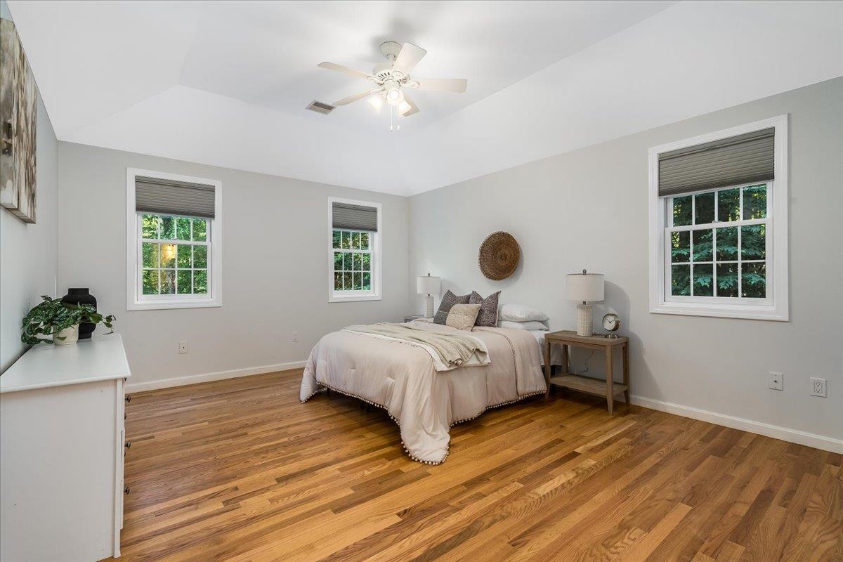 Bedford, New Hampshire 03110, United States, 4 Bedrooms Bedrooms, ,3 BathroomsBathrooms,Residential,Active,160071