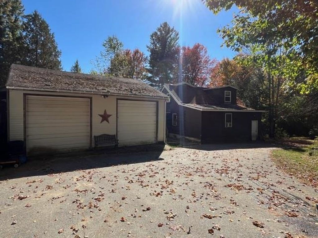 Photo of 67 Owls Head Highway, Jefferson, NH 03583 (MLS # 5061144)