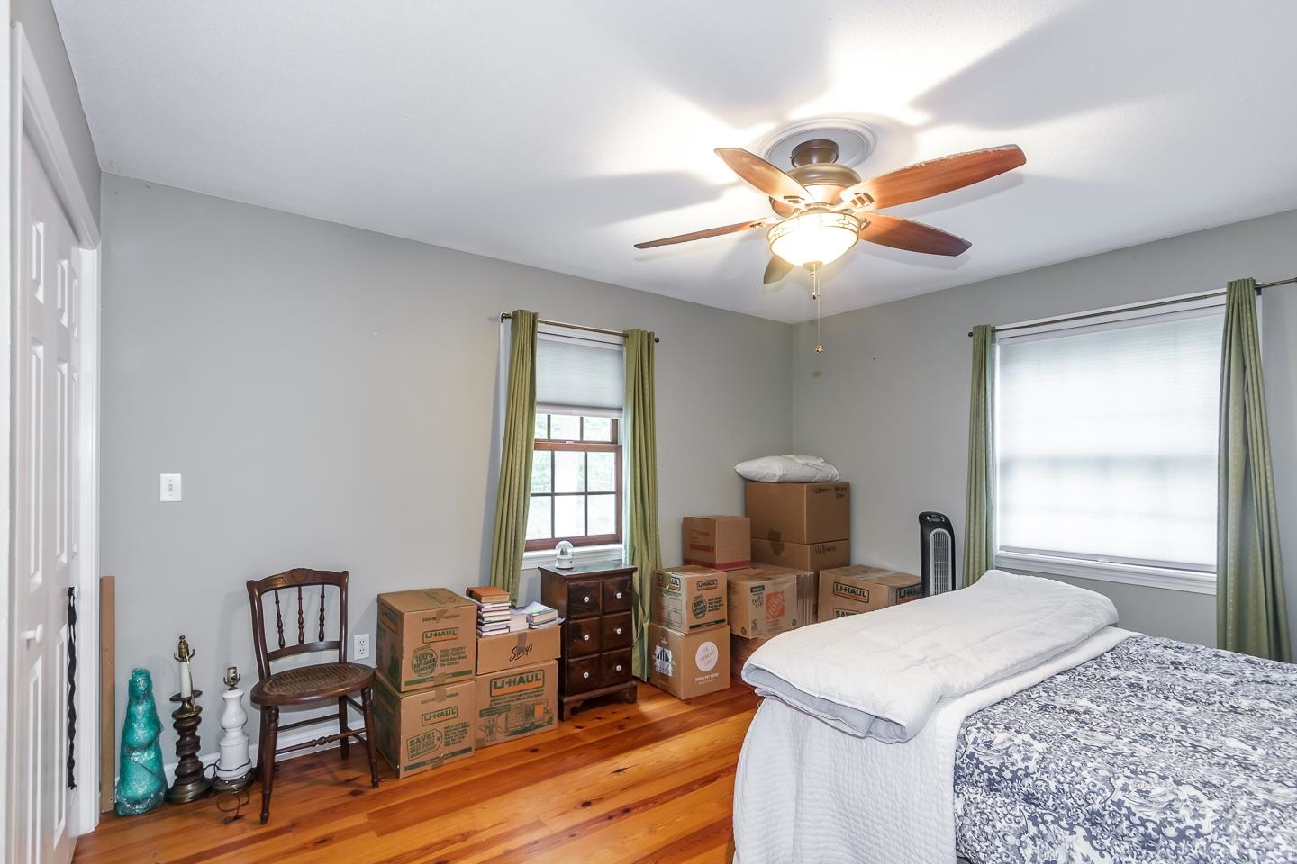 Keene, New Hampshire 03431, United States, 4 Bedrooms Bedrooms, ,3 BathroomsBathrooms,Residential,Pending,39638