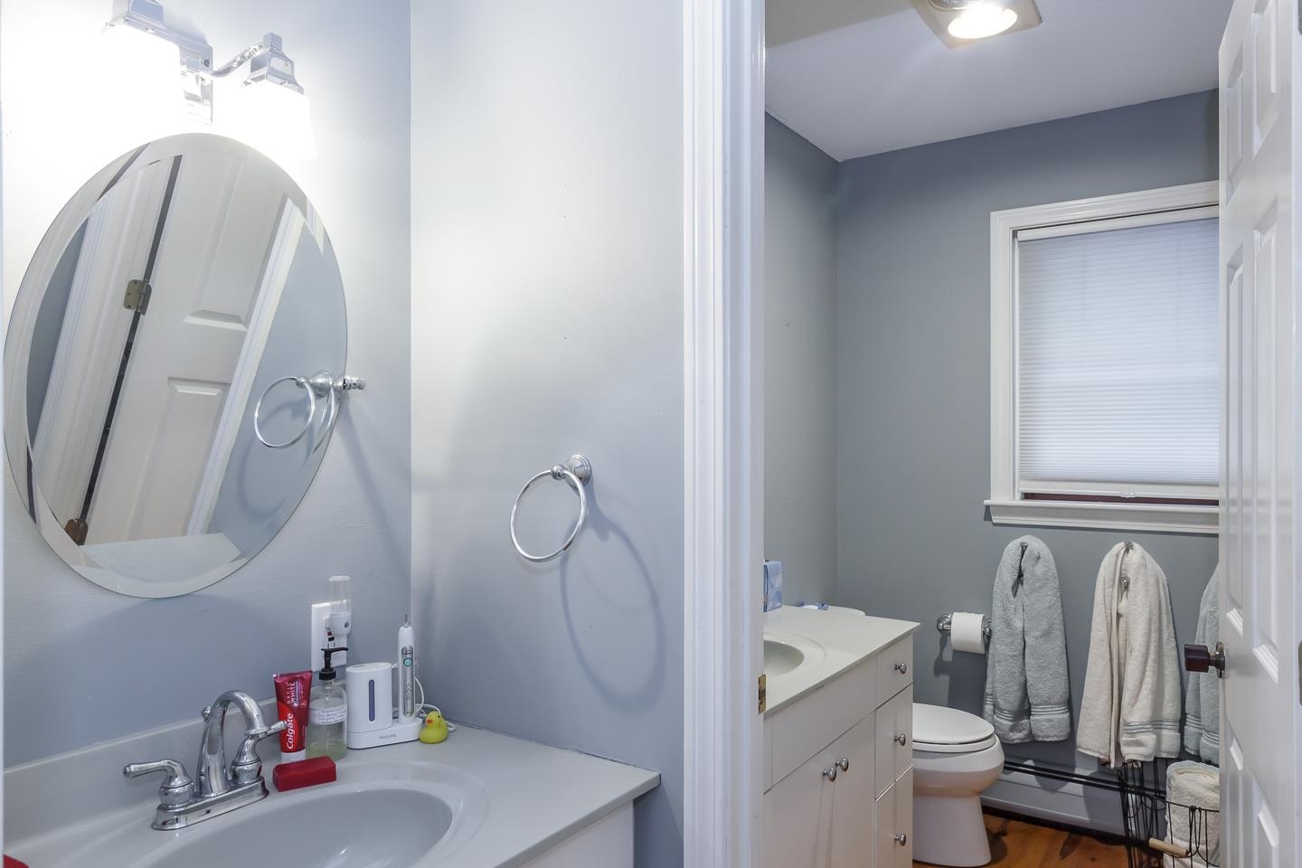 Keene, New Hampshire 03431, United States, 4 Bedrooms Bedrooms, ,3 BathroomsBathrooms,Residential,Pending,39638