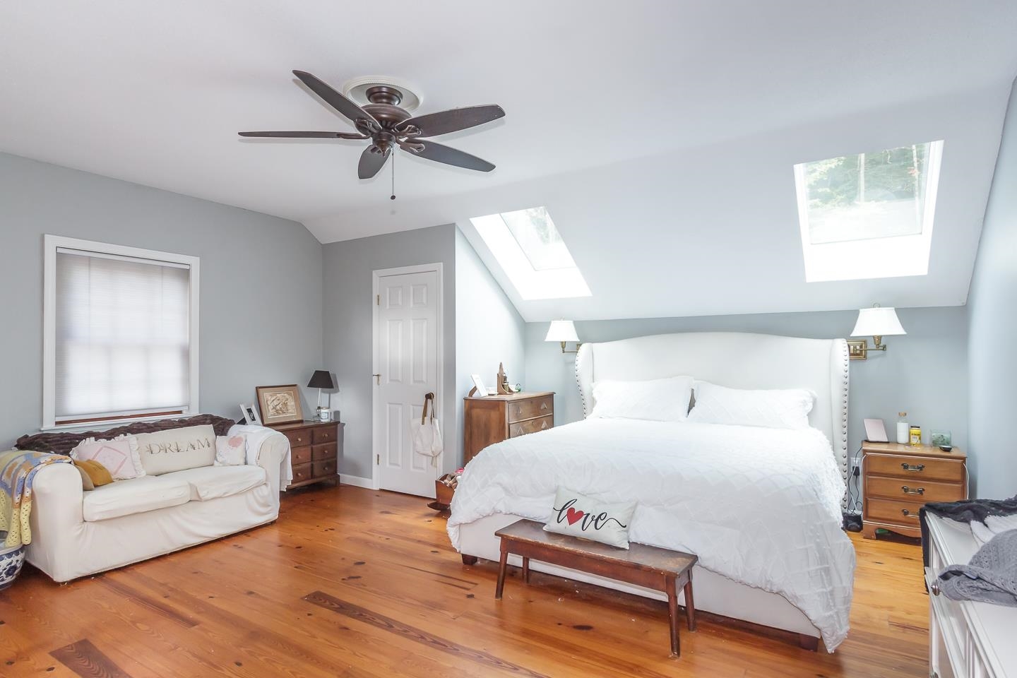 Keene, New Hampshire 03431, United States, 4 Bedrooms Bedrooms, ,3 BathroomsBathrooms,Residential,Pending,39638