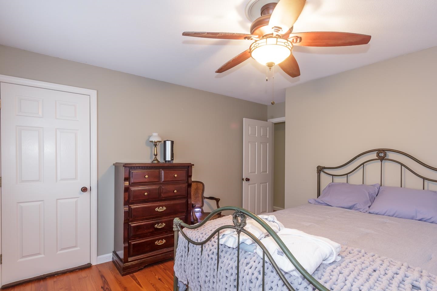 Keene, New Hampshire 03431, United States, 4 Bedrooms Bedrooms, ,3 BathroomsBathrooms,Residential,Pending,39638