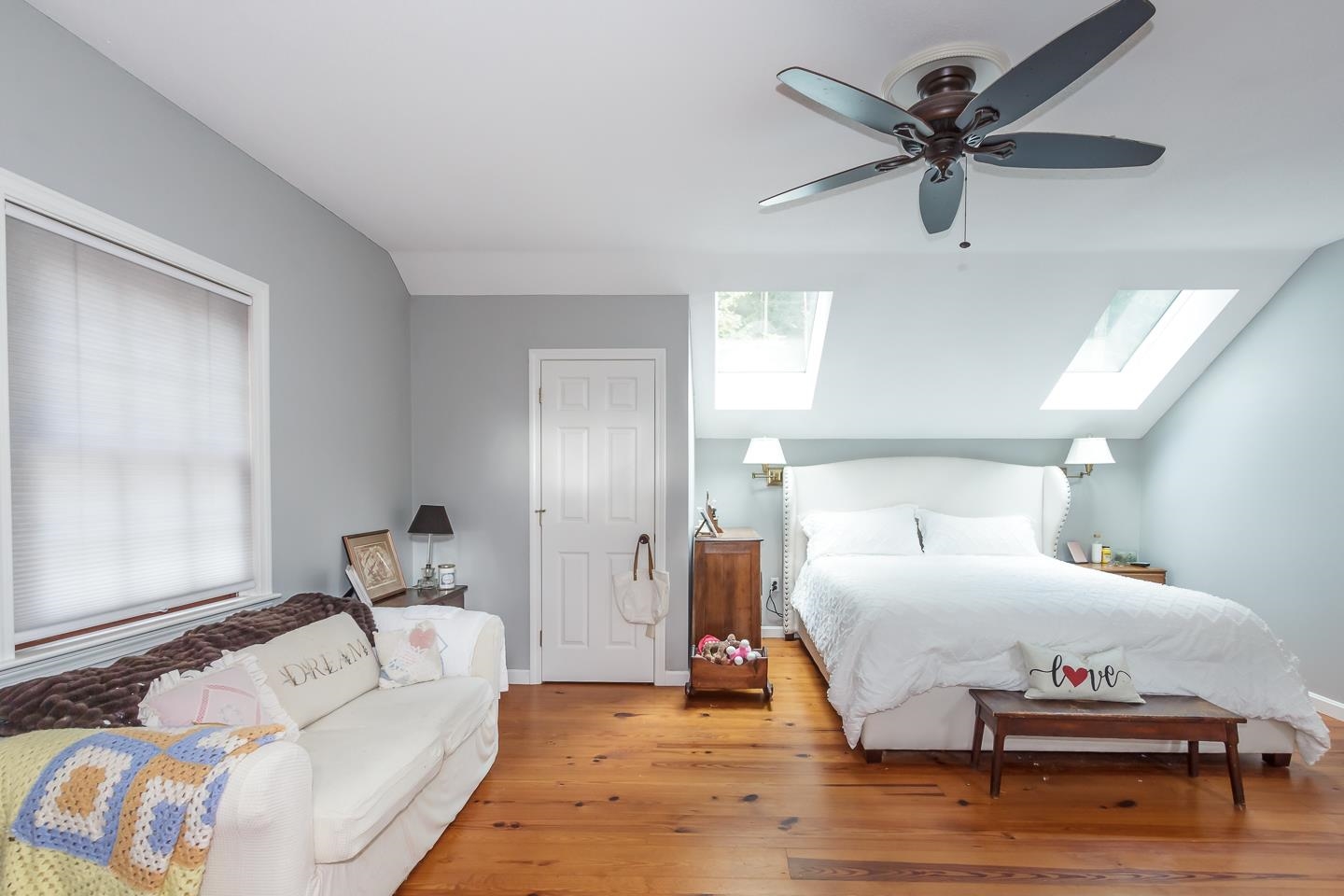 Keene, New Hampshire 03431, United States, 4 Bedrooms Bedrooms, ,3 BathroomsBathrooms,Residential,Pending,39638