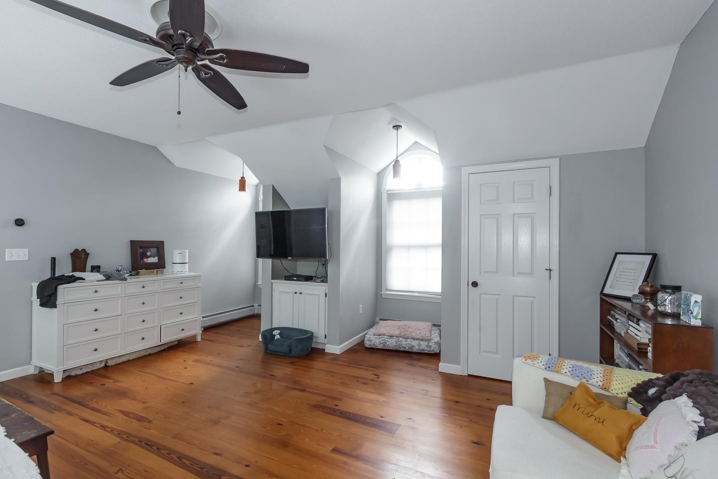 Keene, New Hampshire 03431, United States, 4 Bedrooms Bedrooms, ,3 BathroomsBathrooms,Residential,Pending,39638