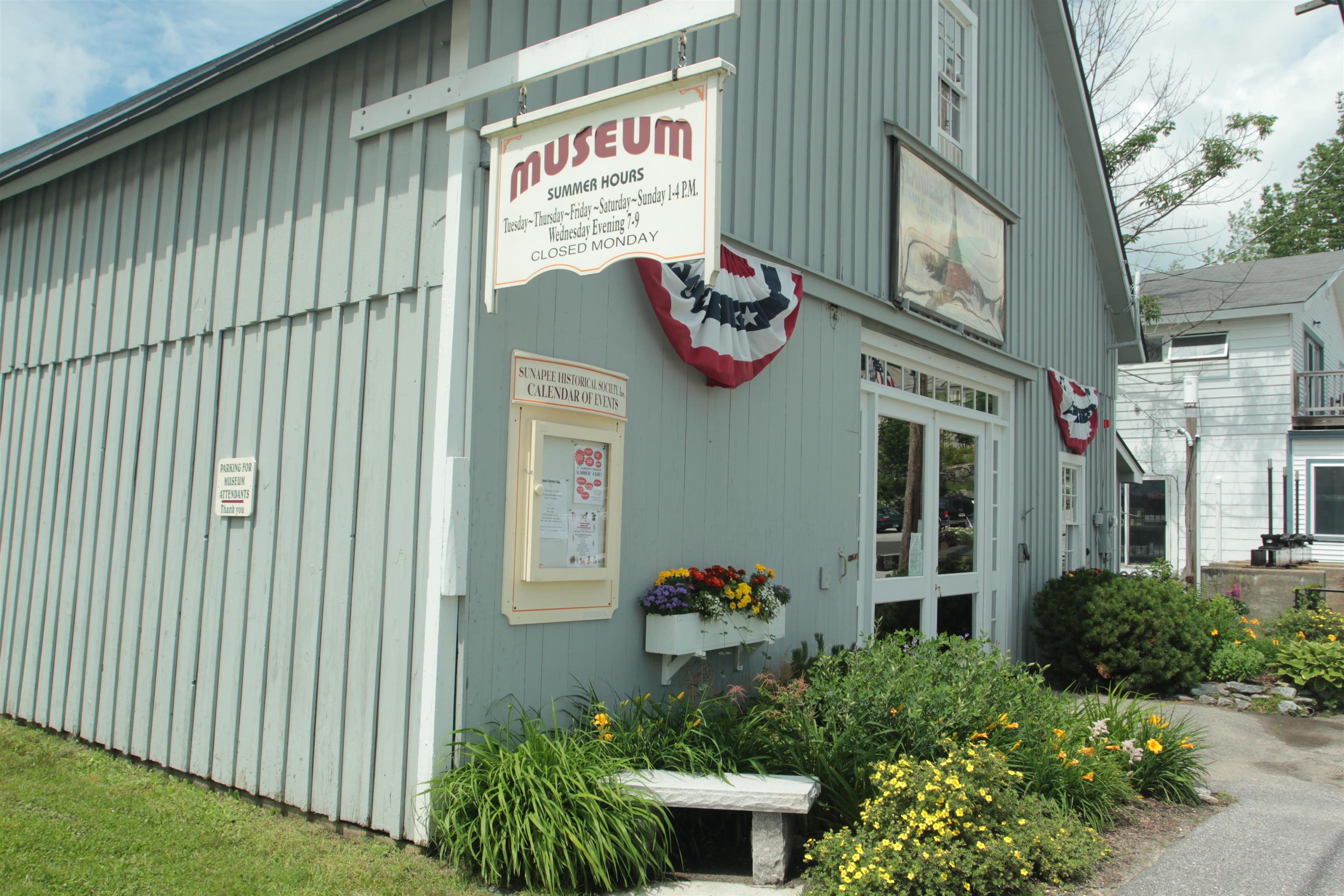 Sunapee, New Hampshire 03782, United States, 4 Bedrooms Bedrooms, ,2 BathroomsBathrooms,Residential,Active,139549