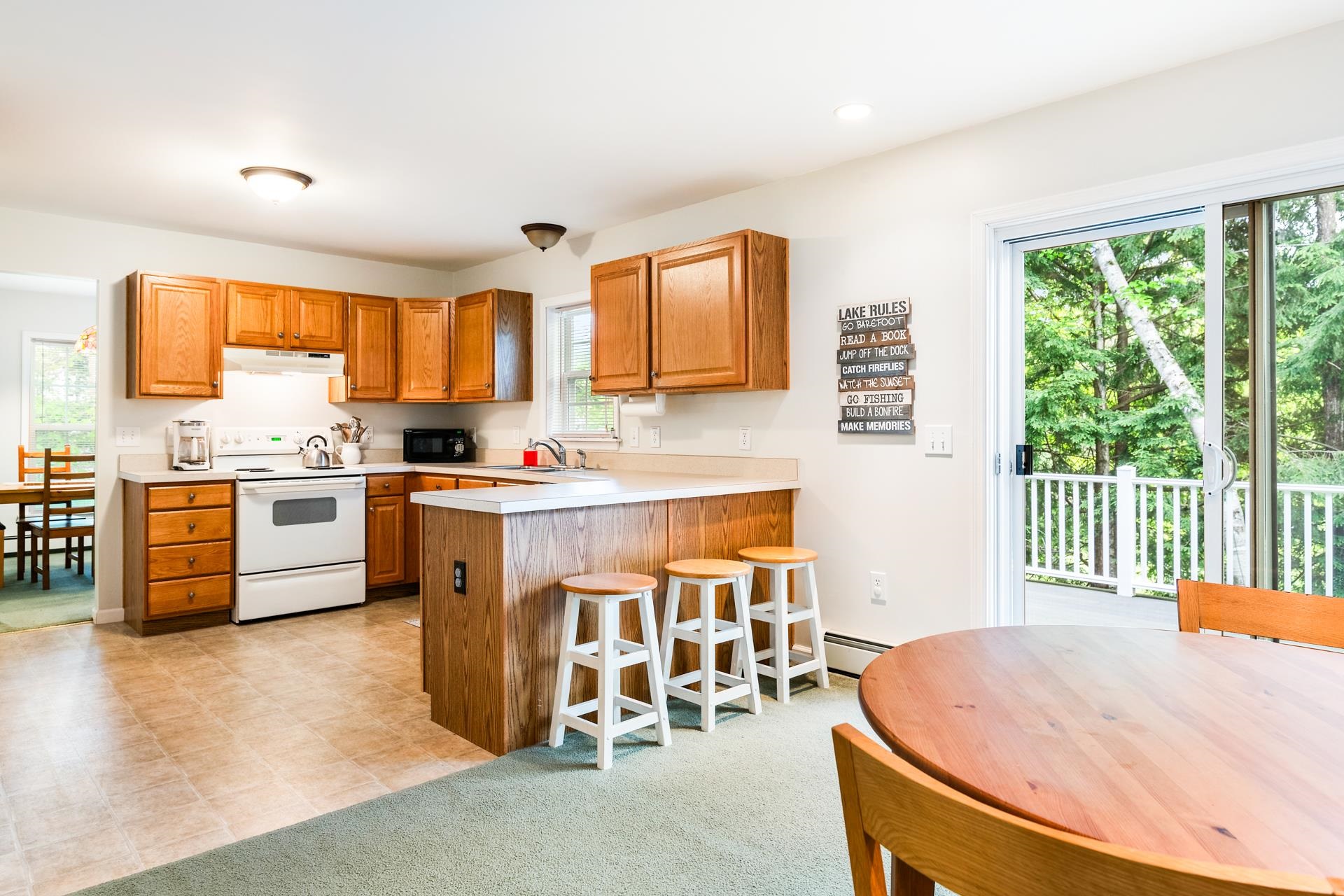 Sunapee, New Hampshire 03782, United States, 4 Bedrooms Bedrooms, ,2 BathroomsBathrooms,Residential,Active,139549