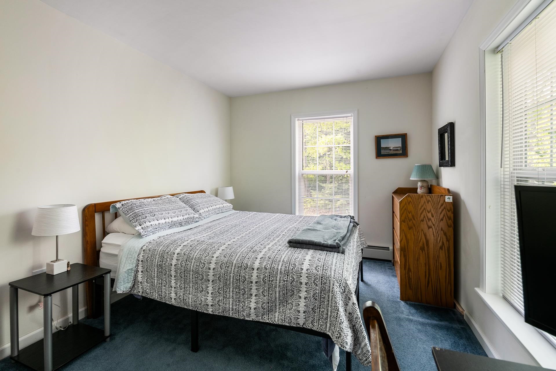 Sunapee, New Hampshire 03782, United States, 4 Bedrooms Bedrooms, ,2 BathroomsBathrooms,Residential,Active,139549