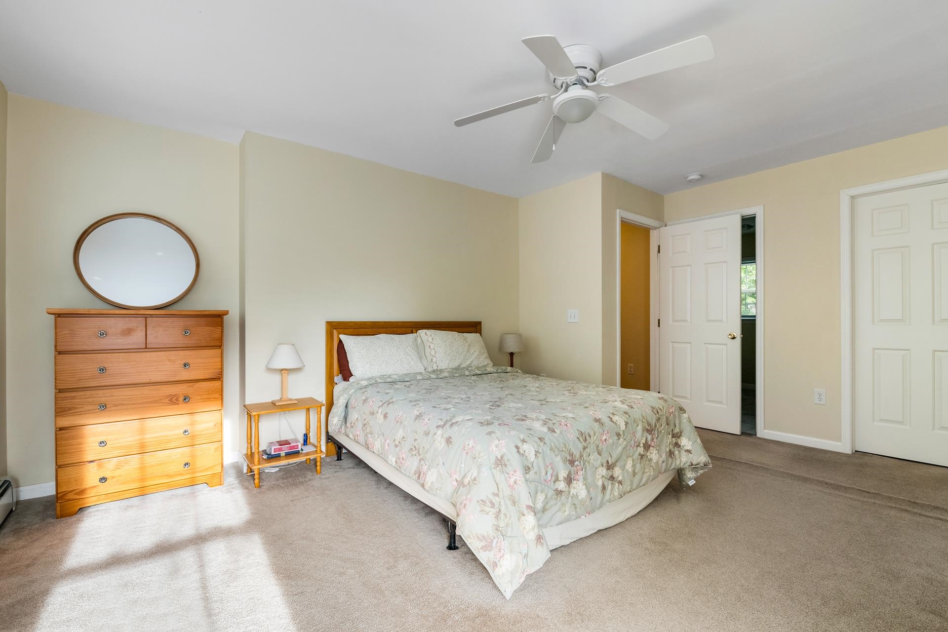 Sunapee, New Hampshire 03782, United States, 4 Bedrooms Bedrooms, ,2 BathroomsBathrooms,Residential,Active,139549