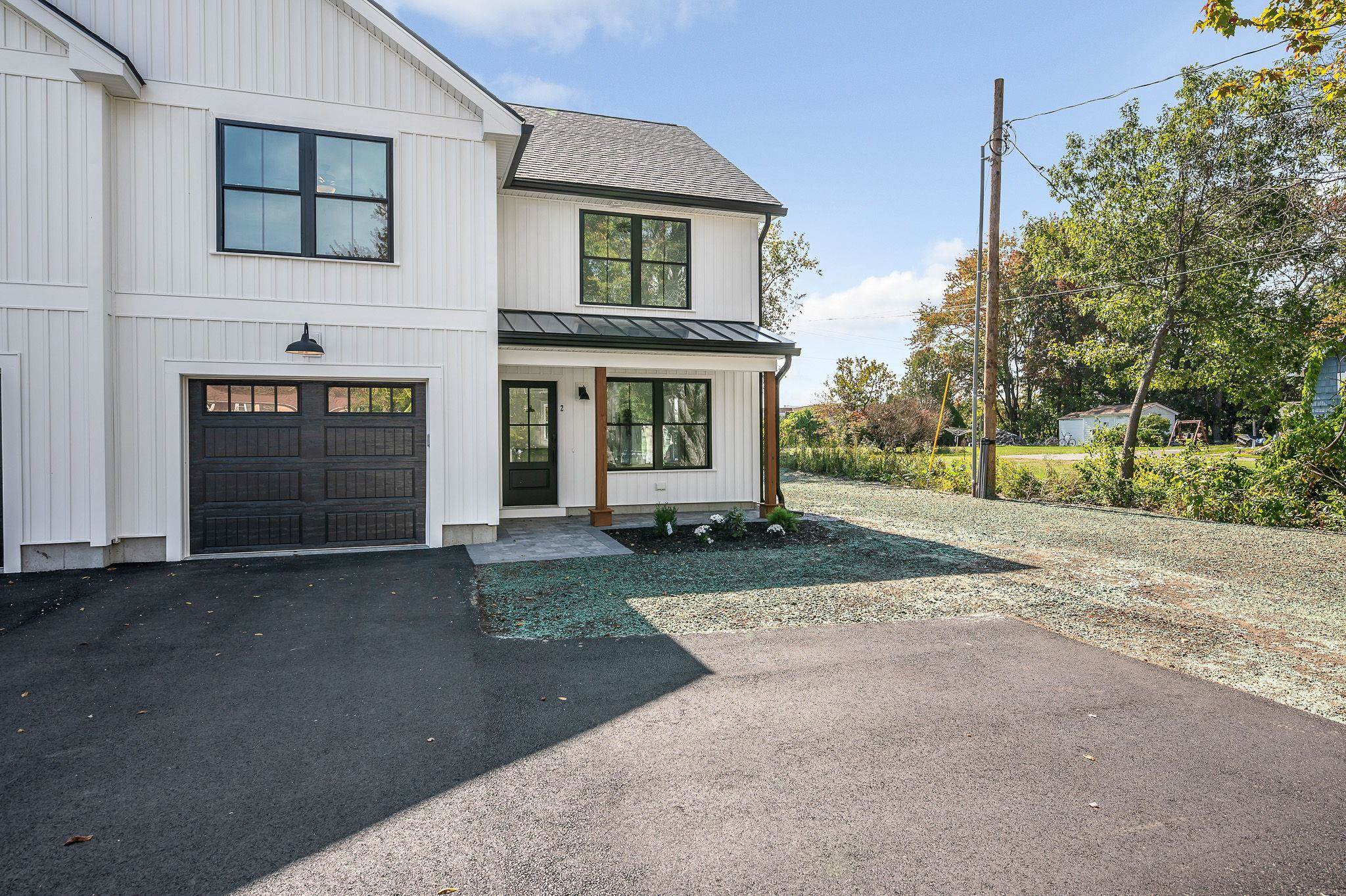 38 Rocks Road Unit 2