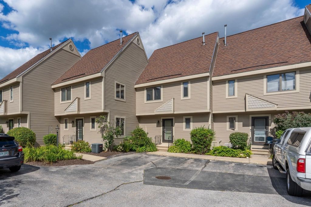 Photo of 51 River Front Drive #3, Manchester, NH 03102 (MLS # 5058466)