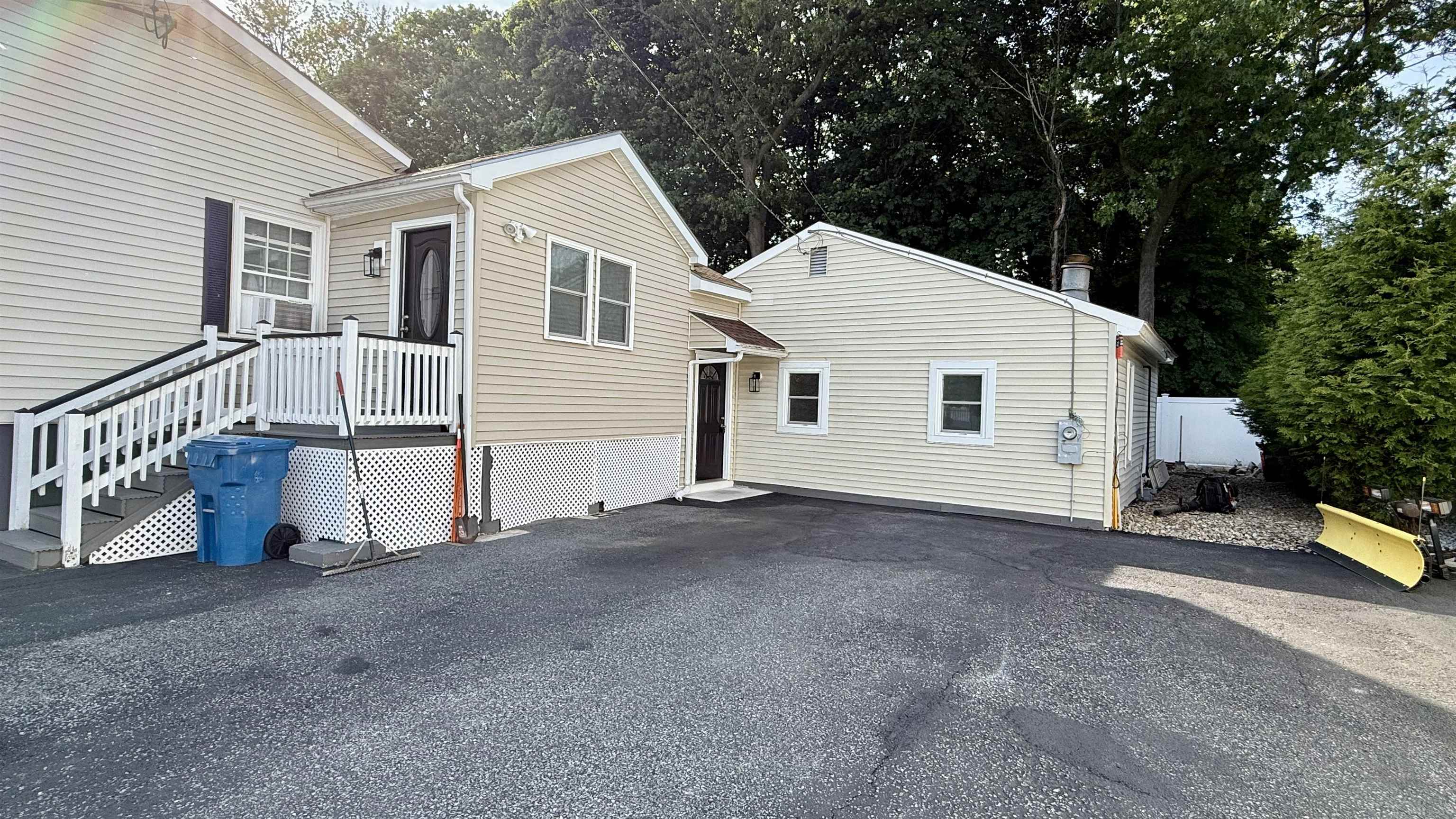 28 Greenwood Avenue