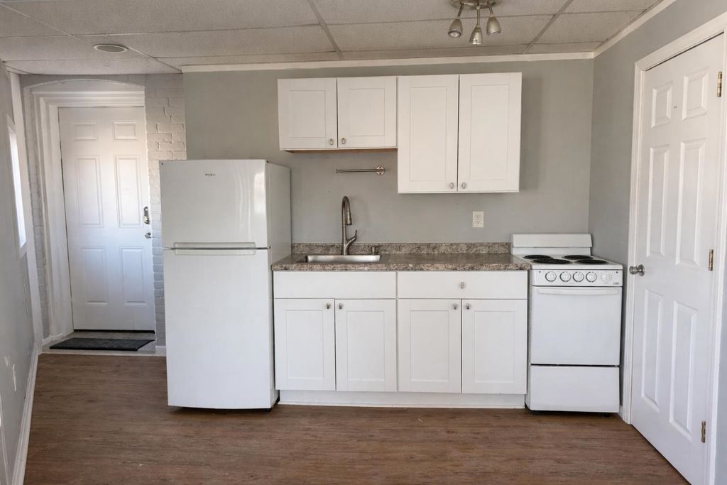 Photo of 1012 Vernon Street #203, Keene, NH 03431 (MLS # 5075624)