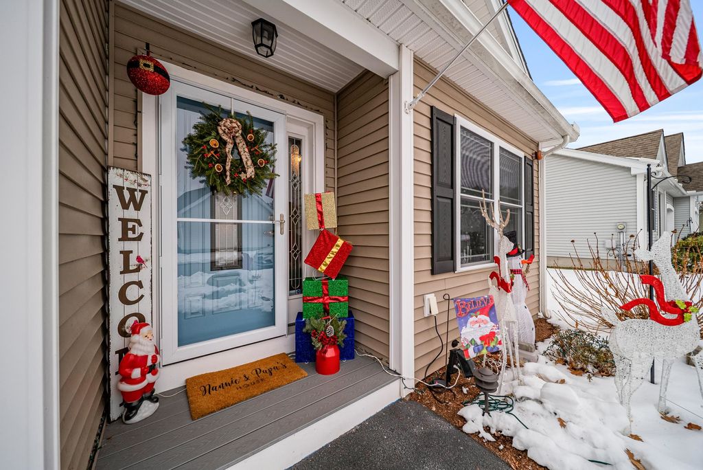 Photo of 26 Sagewood Drive #26, Pelham, NH 03076 (MLS # 5072550)