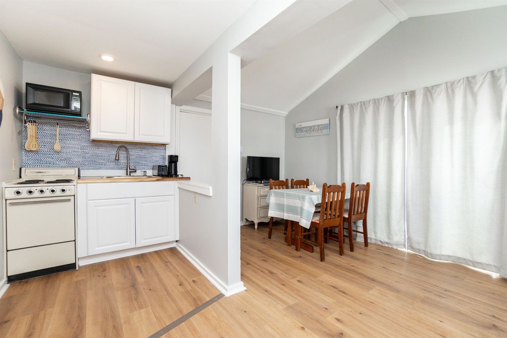 Photo of 401 Ocean Boulevard #1, Hampton, NH 03848 (MLS # 5084241)