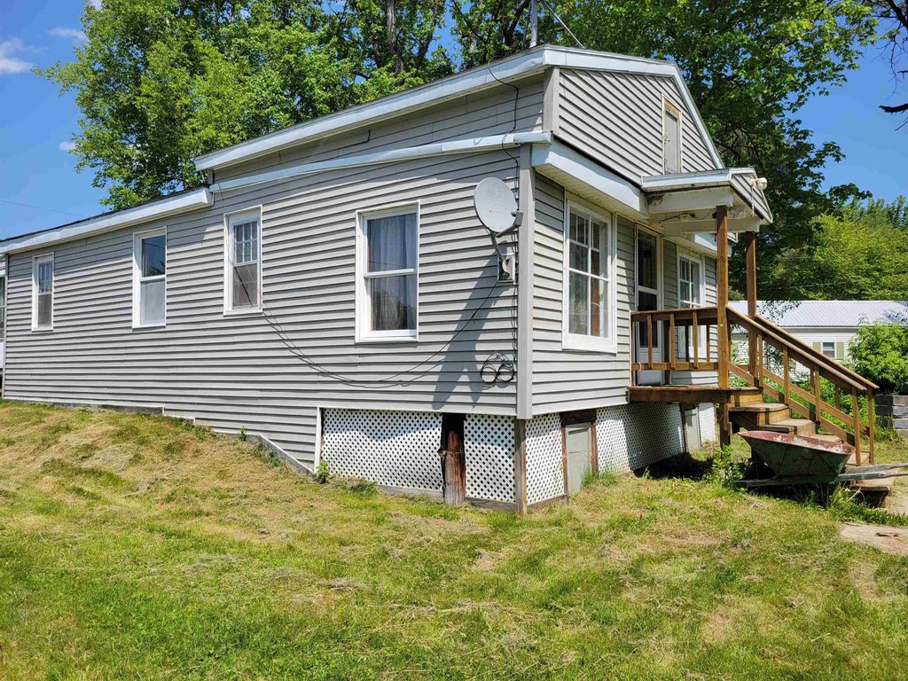 Photo of 24 Braggs Bay Road, Errol, NH 03579 (MLS # 5049167)