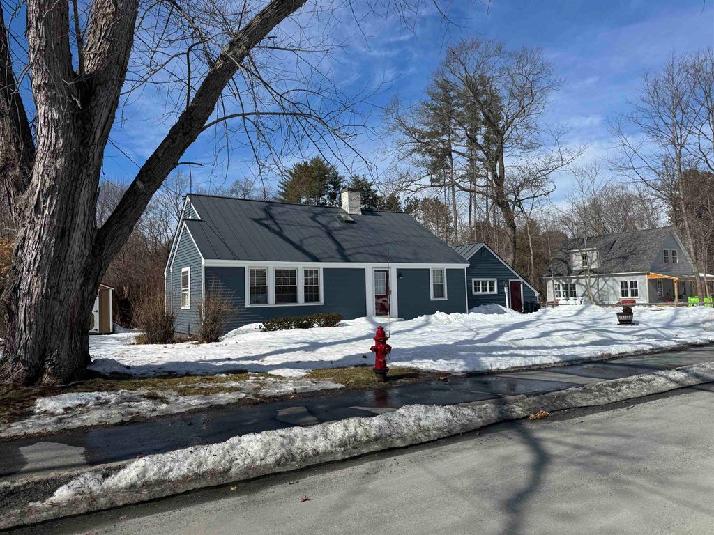 Photo of 57 Crafts Avenue, Lebanon, NH 03784 (MLS # 5078837)