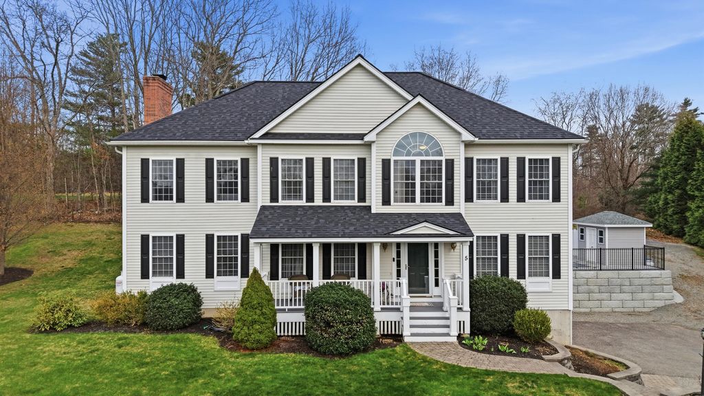 Photo of 5 Zoe Lane, Newton, NH 03858 (MLS # 5084683)