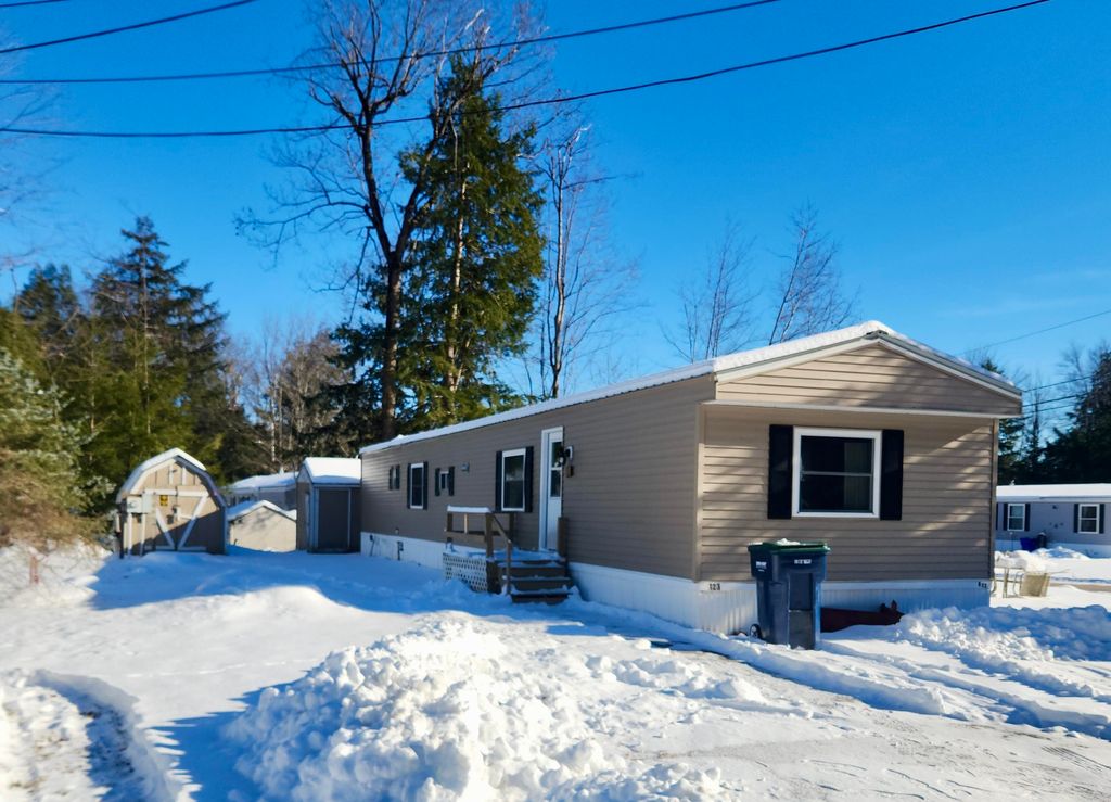 Photo of 123 Sherwood Drive, Tilton, NH 03276 (MLS # 5072197)