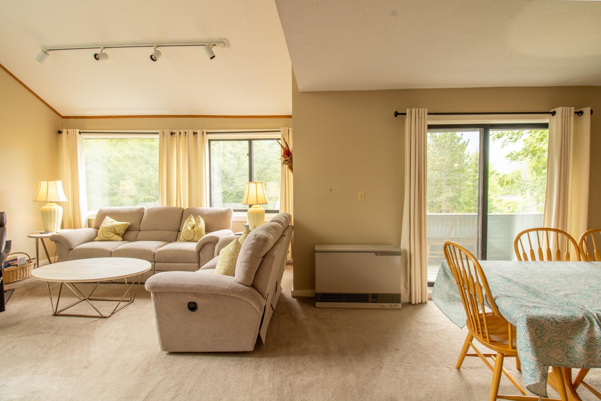 15 Ravine Lane 1