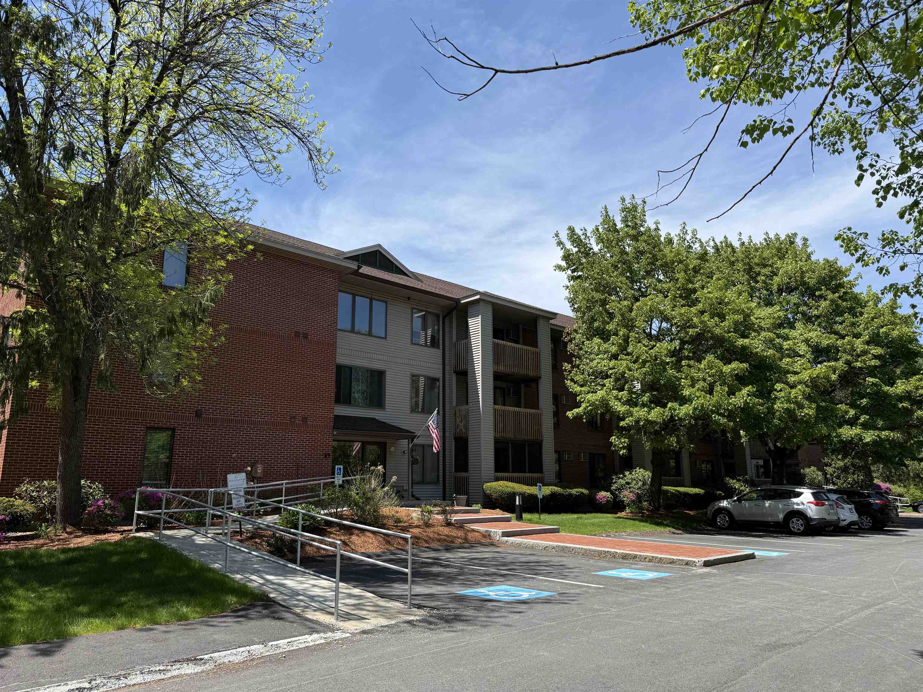 300 Candlewood Park 314