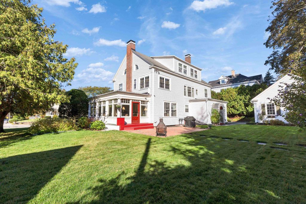 Photo of 2143 Elm Street, Manchester, NH 03104 (MLS # 5064678)