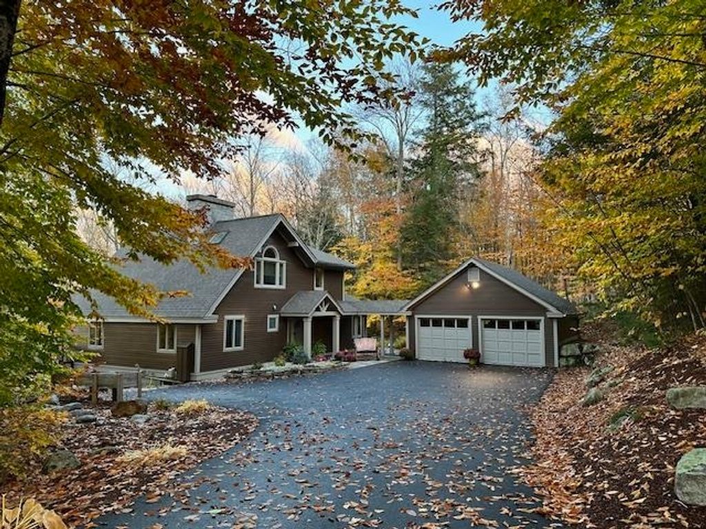 Photo of 2 Turner Brae, Grantham, NH 03753 (MLS # 5081122)