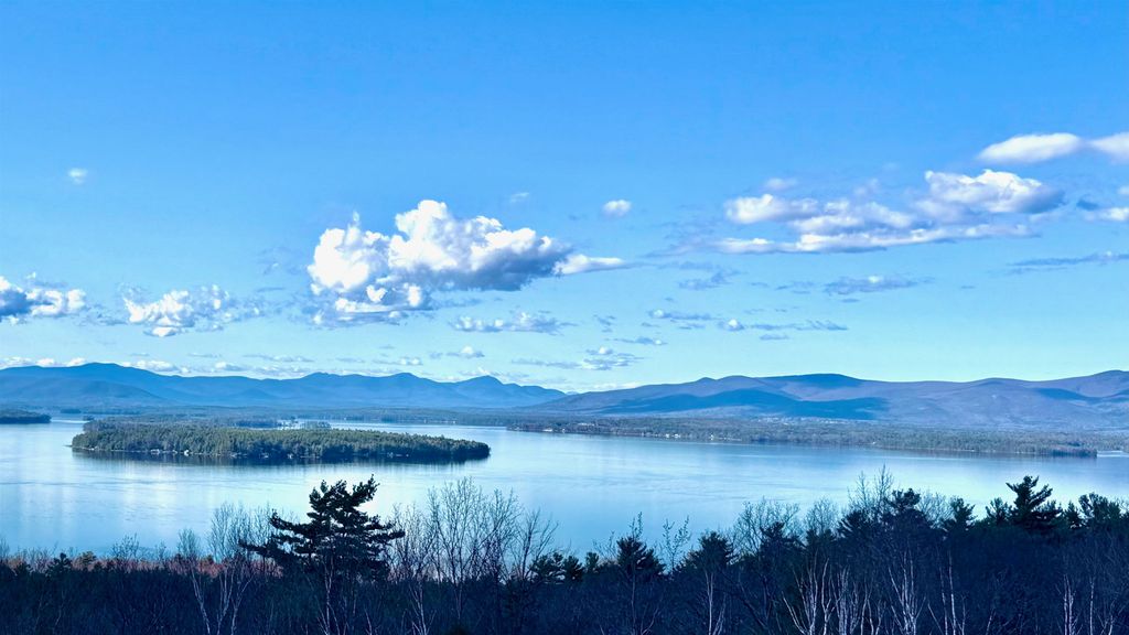 Photo of 89 Briarcliff Road, Gilford, NH 03249 (MLS # 5086625)