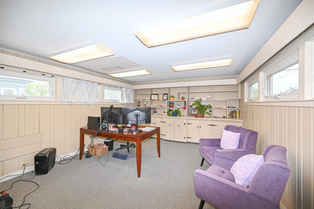 Photo of 61 North Street, Manchester, NH 03104 (MLS # 5089591)